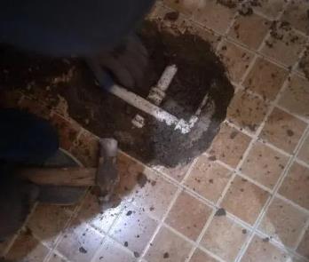 鹤庆卫生间漏水维修公司为您分享下卫生间渗水如何处理及注意事项